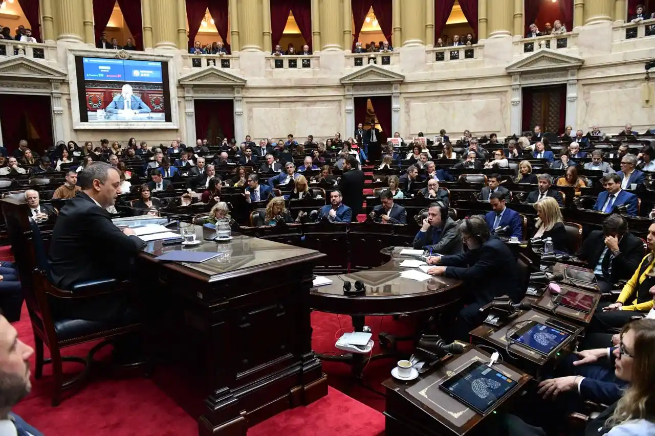 Bordet llevó al Congreso reclamos clave para Entre Ríos y cuestionó la falta de respuestas de Adorni