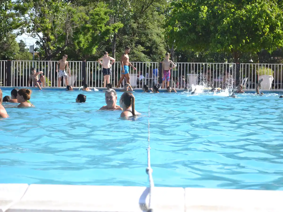 Mejor San Francisco propone regular los natatorios