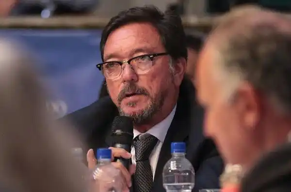 El Senador Guastavino anticipó que votará a favor del aborto 