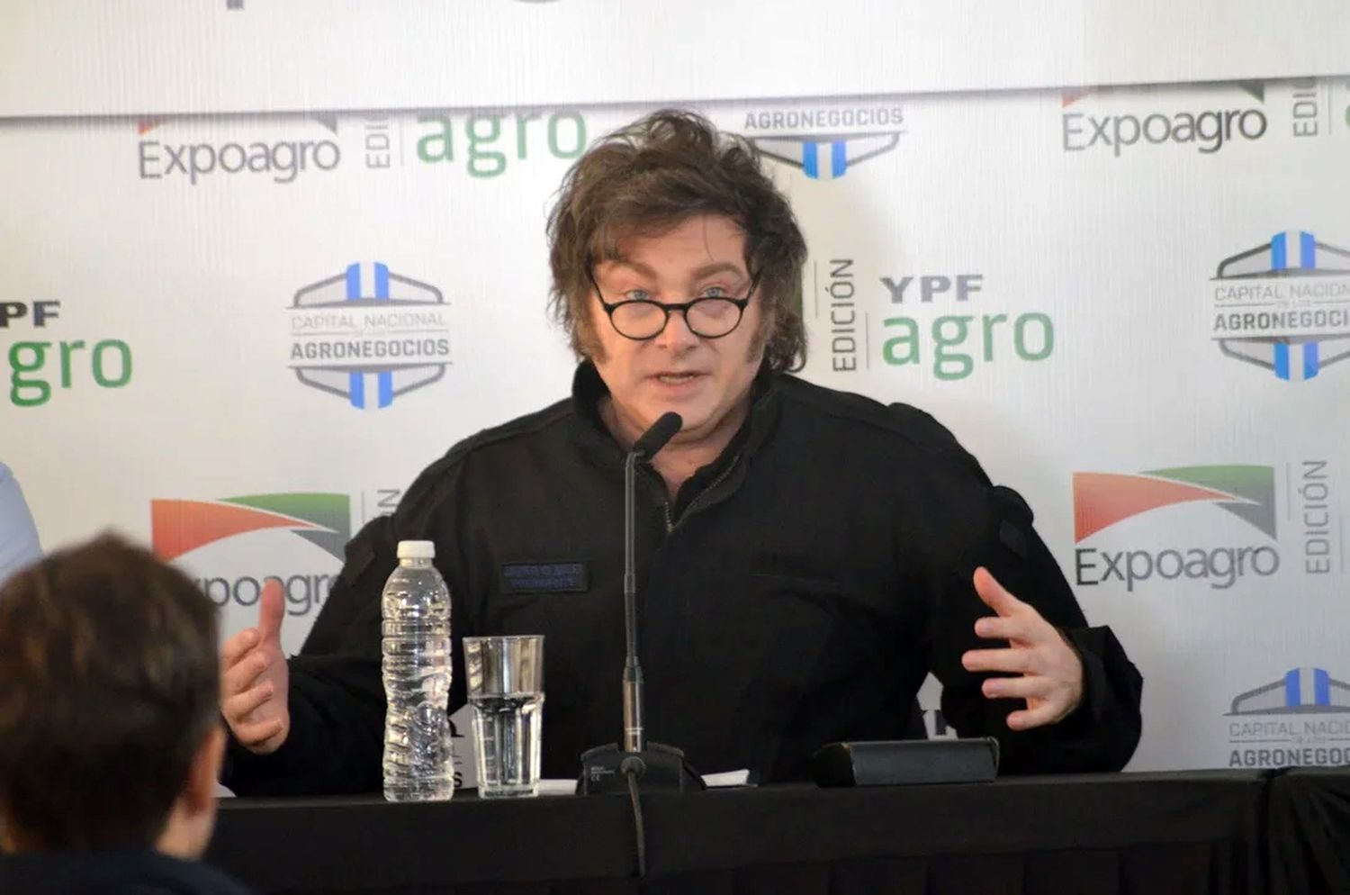 Milei indicó que quieren eliminar las retenciones y el cepo "para siempre.