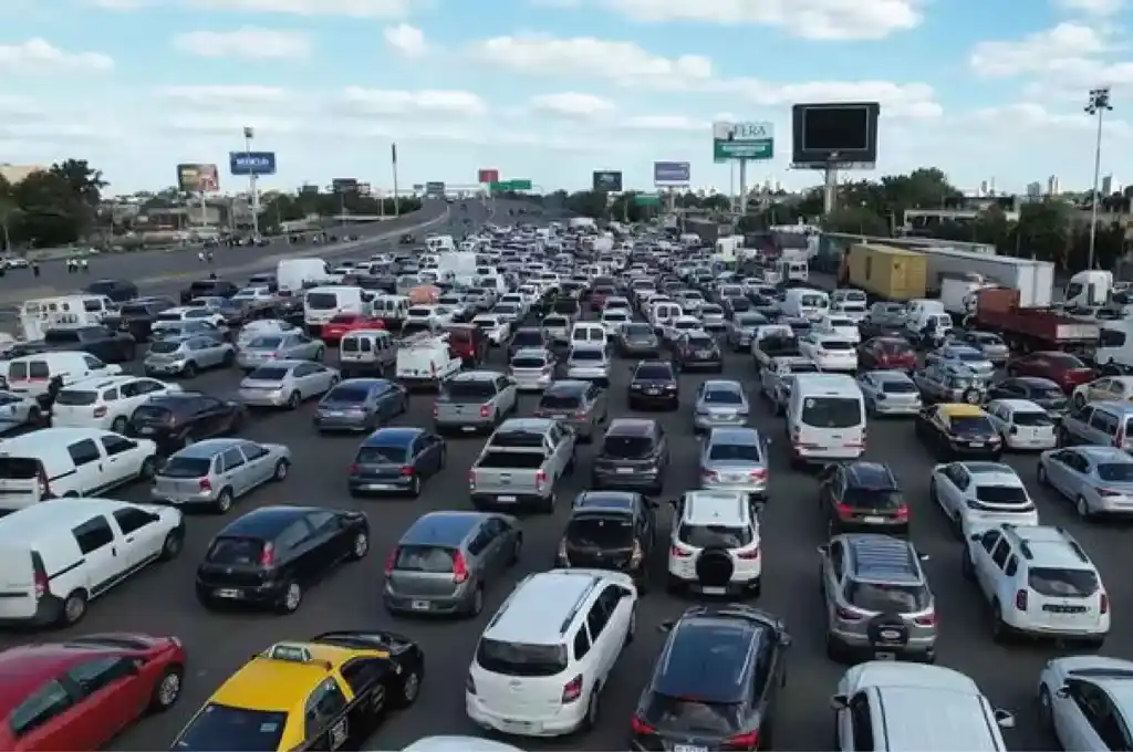 Hacia las 18 horas, los manifestantes liberaron algunos carriles.