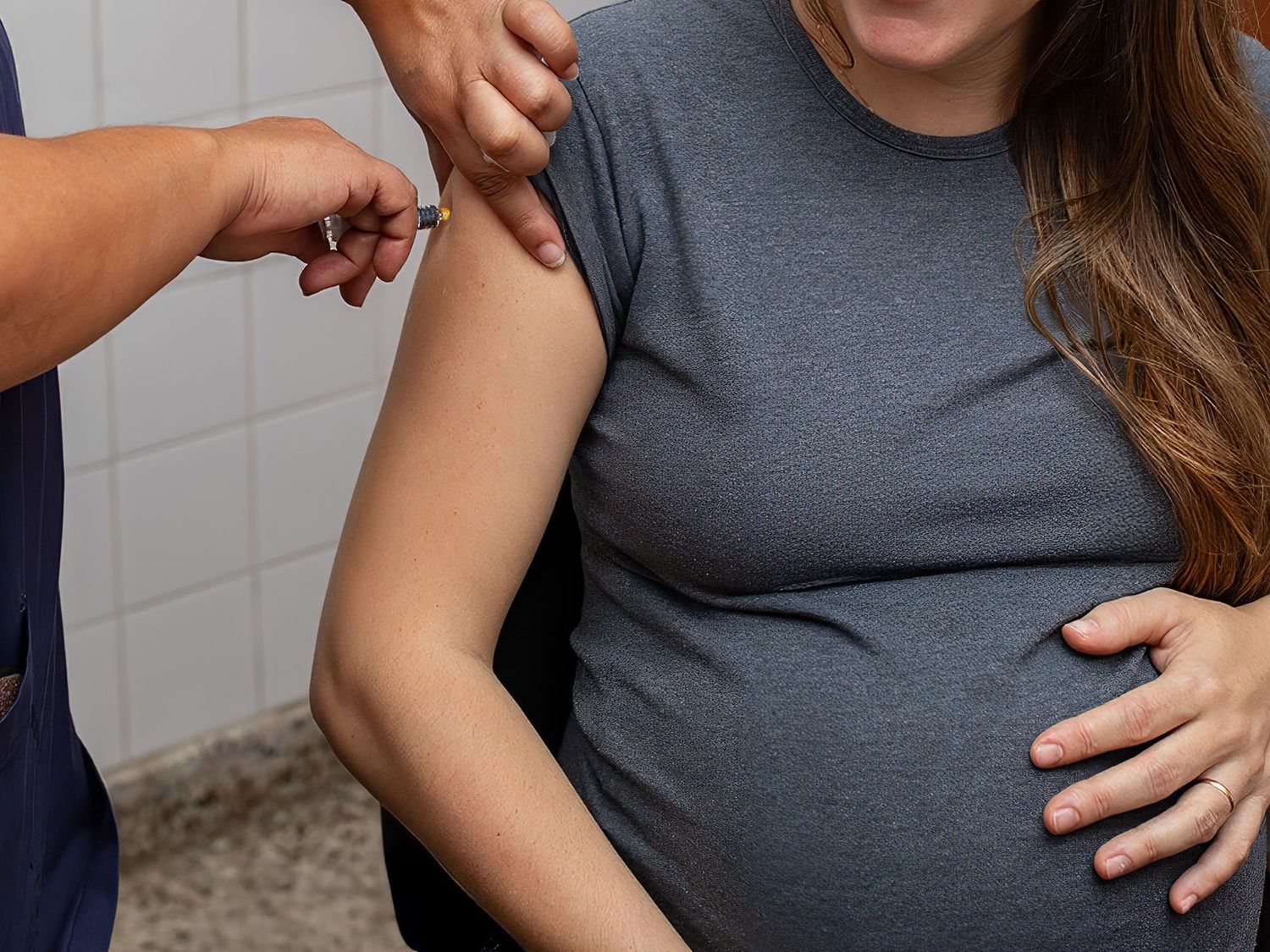 Instan a las embarazadas a vacunarse contra el Virus Sincicial Respiratorio para proteger a sus bebés