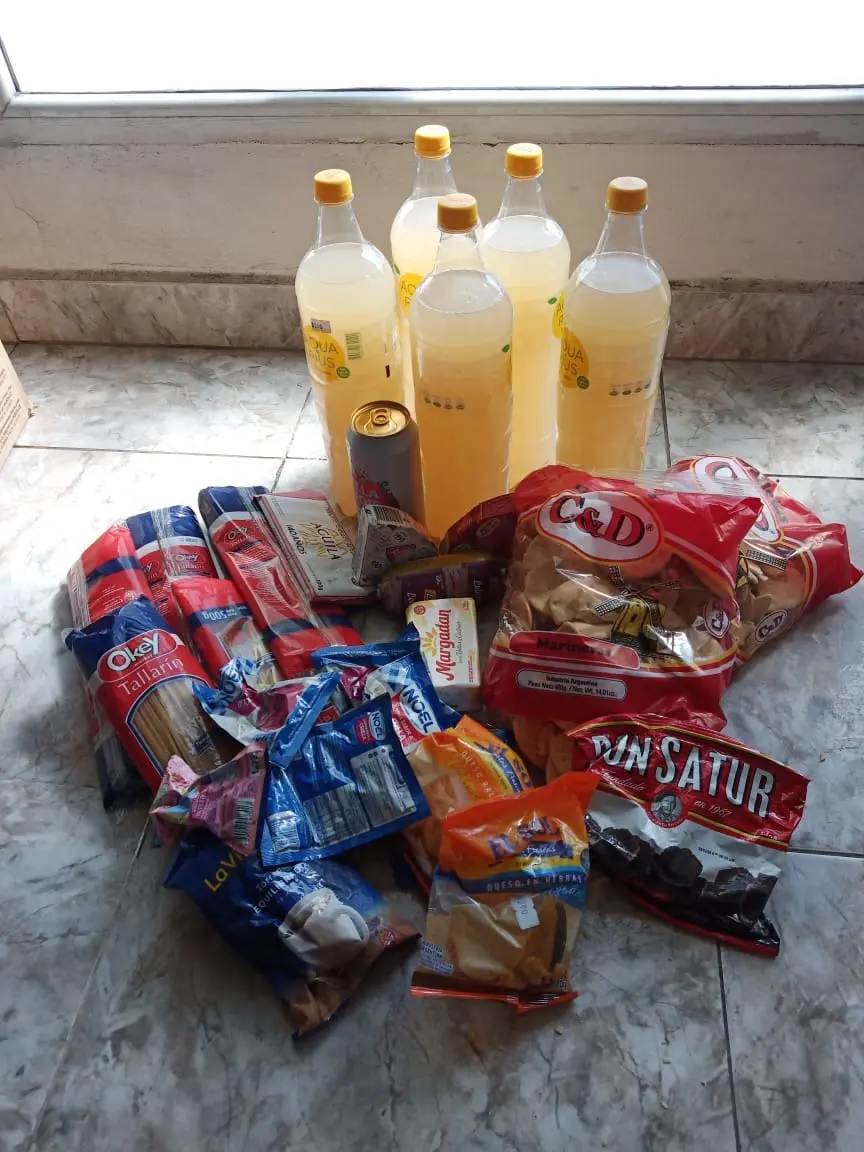 Alimentos vencidos en comercio de Copetonas