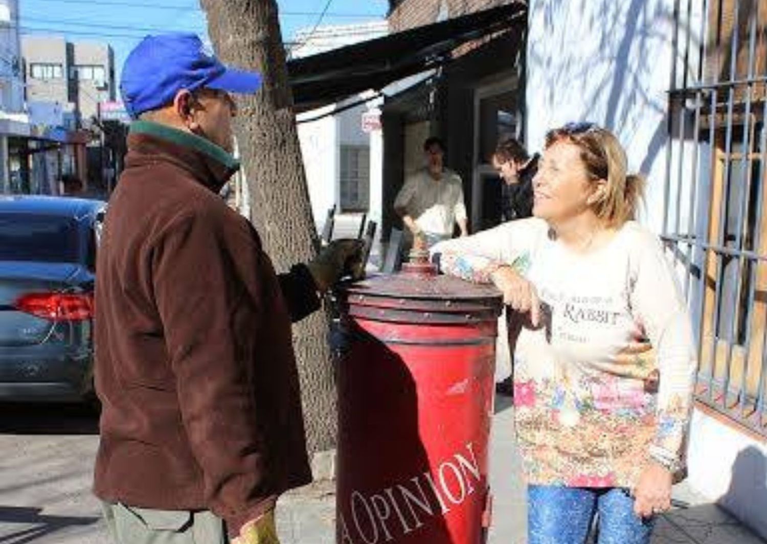 El día que Lilí trasladó el buzón de La Opinión a Liniers 71