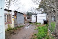 La odisea de vivir en casas precarias, la cara más compleja de la deuda habitacional