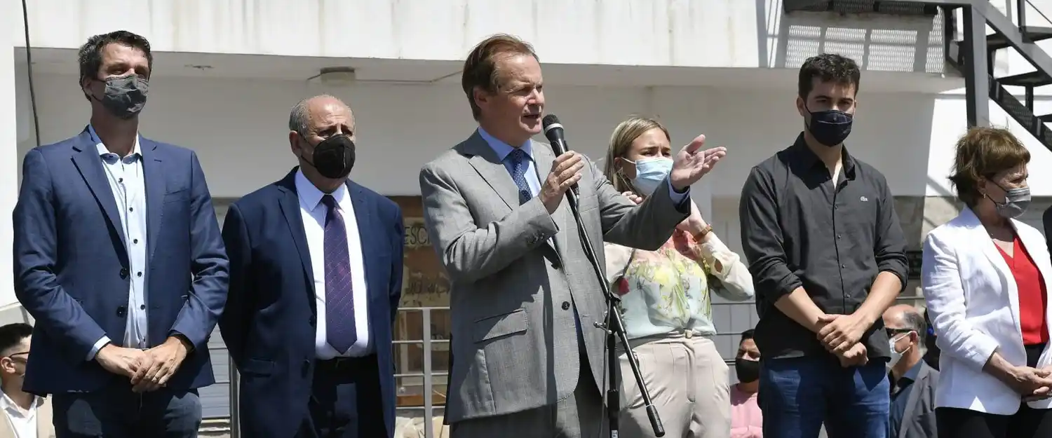 Bordet se mostró con los candidatos del Frente de Todos: "Mejor que prometer, es realizar"