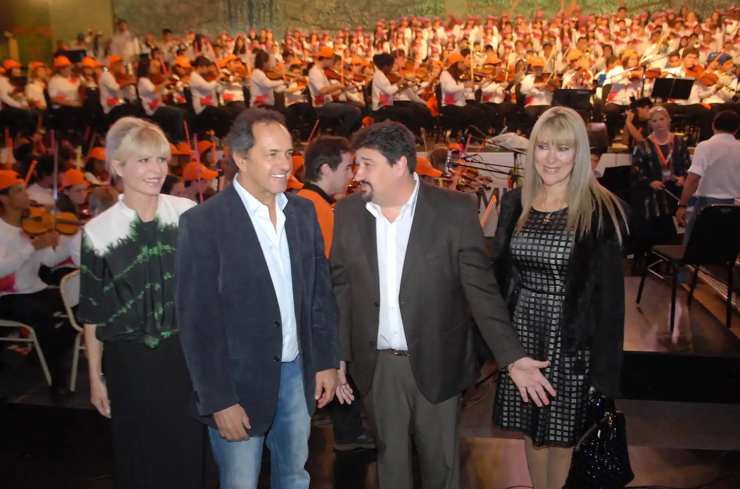 Scioli junto a Closs en el Festival Internacional de Coros y Orquestas Juveniles en Iguazú
