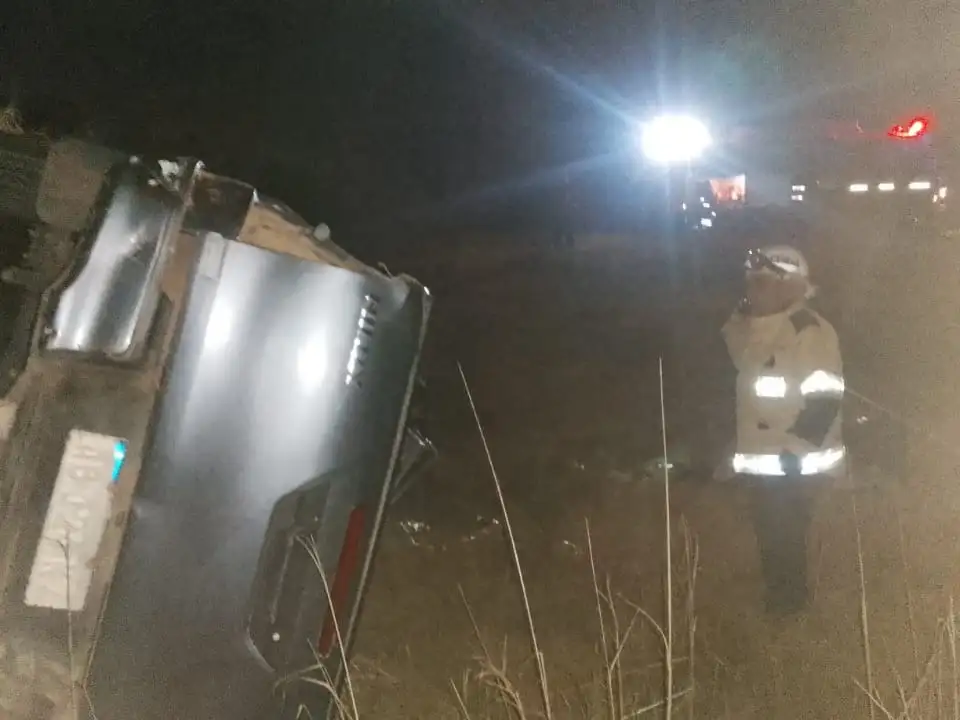 Camioneta volcó en la ruta 12: dos entrerrianos resultaron heridos