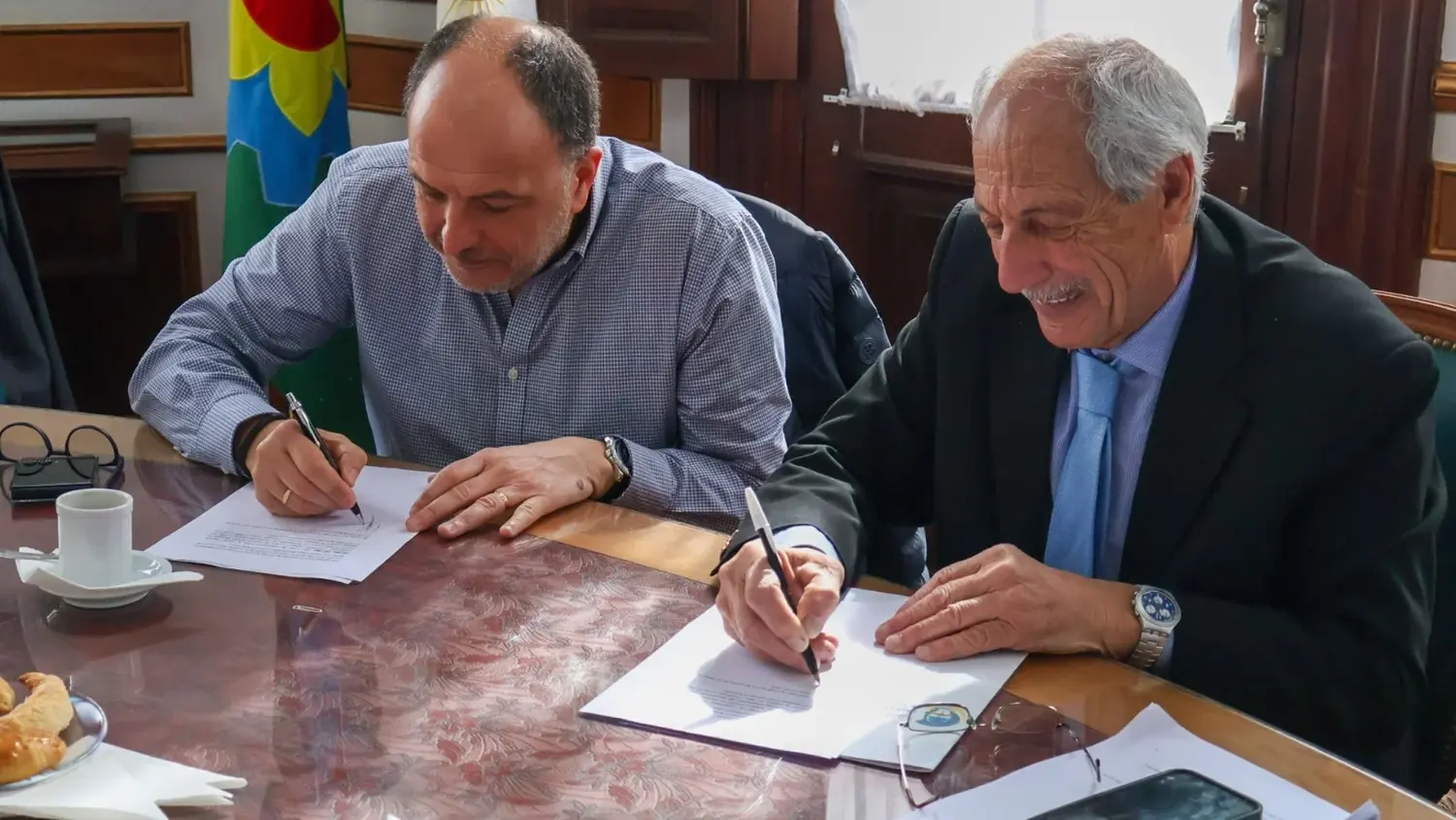Se concretó el financiamiento para construir 10 viviendas para policías en la ciudad