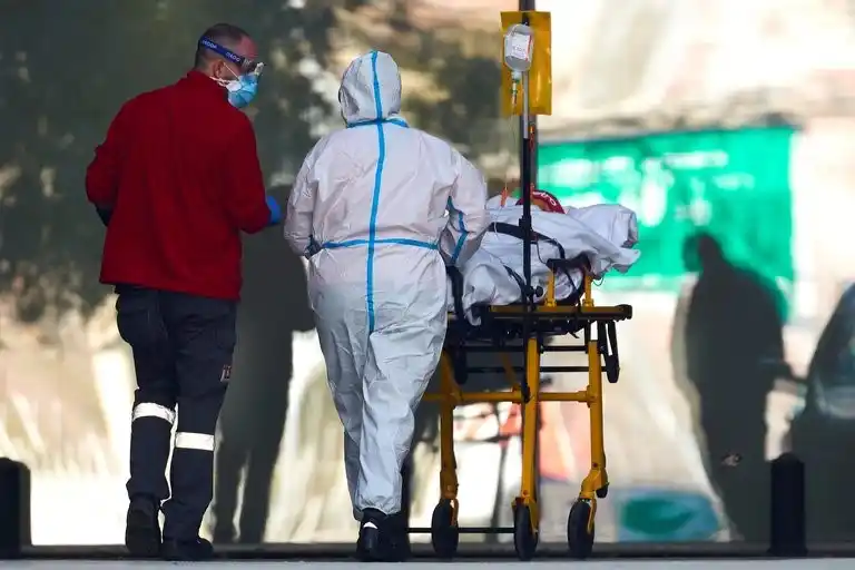 Expertos aseguran que la tercera ola ya llegó a España