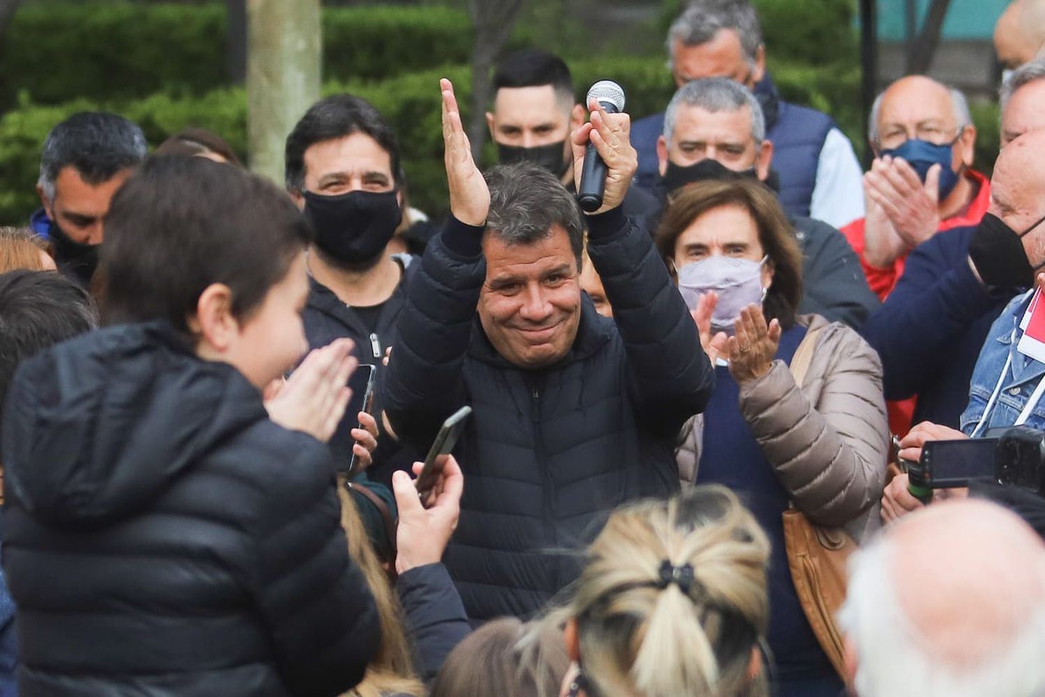 Facundo Manes visitó Pilar, Escobar y San Fernando: "Estamos en vías de des-desarrollo y vamos a estar peor"