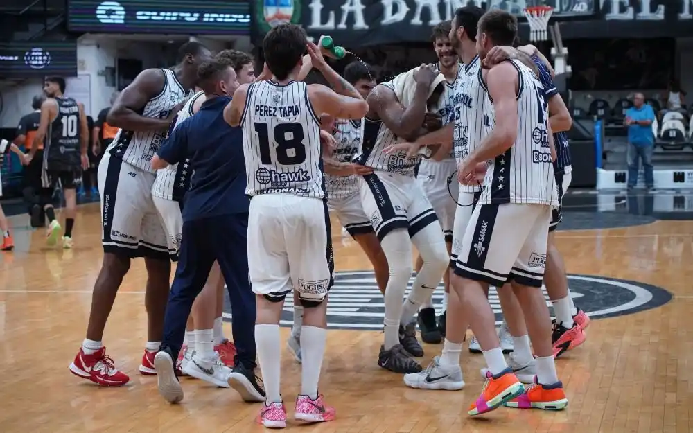 Peñarol y un triunfo valioso en La Banda