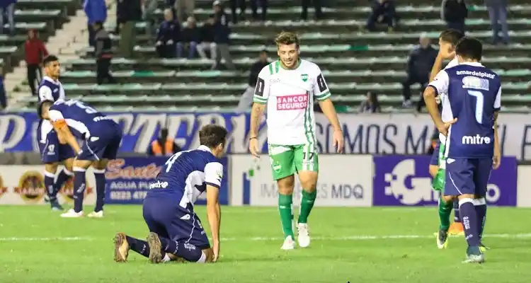 Alvarado no levanta cabeza