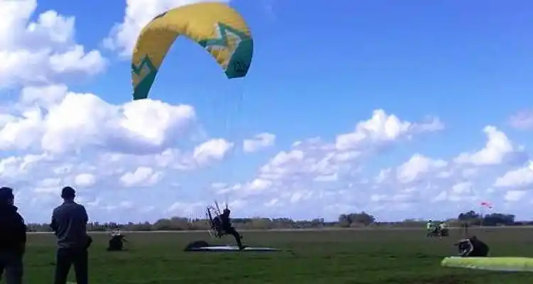 Segunda jornada de Megafestival del aire en el aeroclub