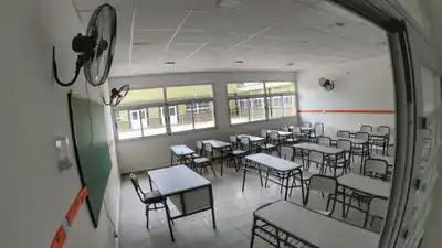 El CGE dispuso que no habrá clases el lunes 27 por la mañana en las escuelas afectadas a las elecciones