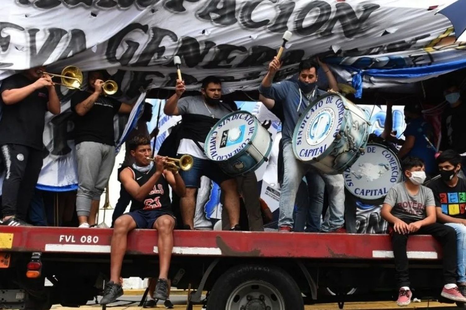 Alberto Fernández convocó a marchar el domingo 17 de octubre