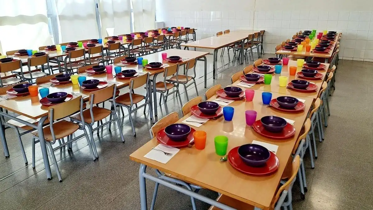 El Procurador respaldó el nuevo sistema de alimentación escolar
