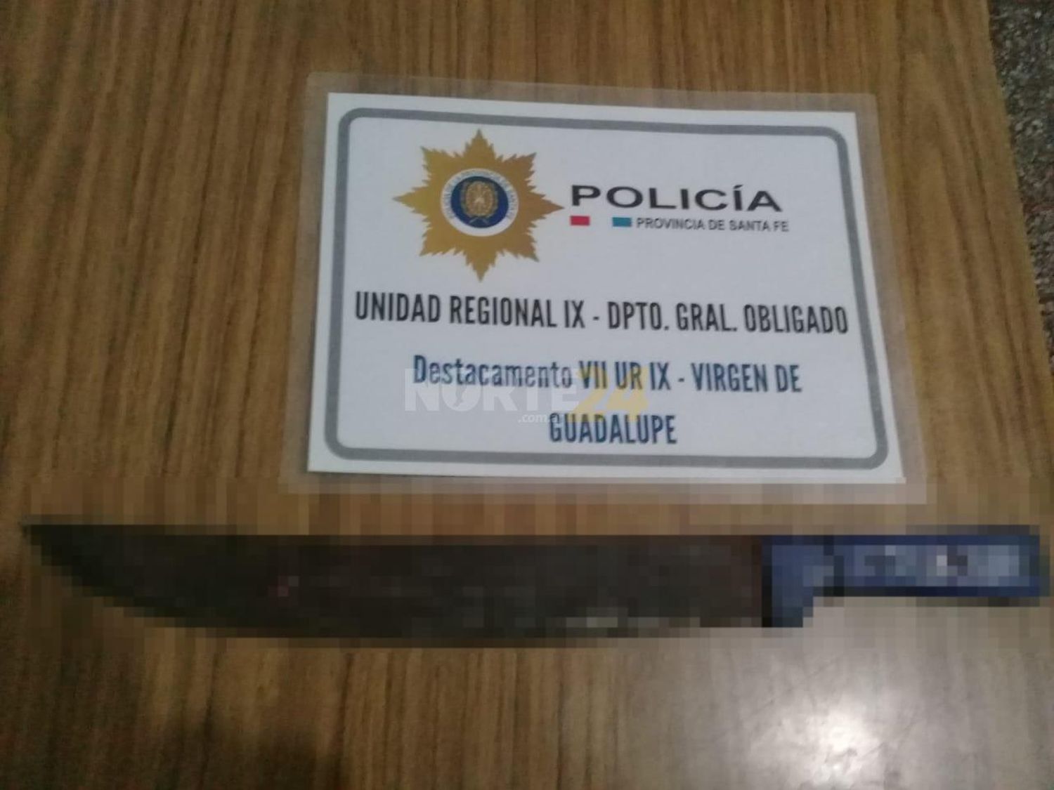 Un menor de 15 años efectuó disparos con una tumbera, cuando la policía lo identificó le secuestró un machete