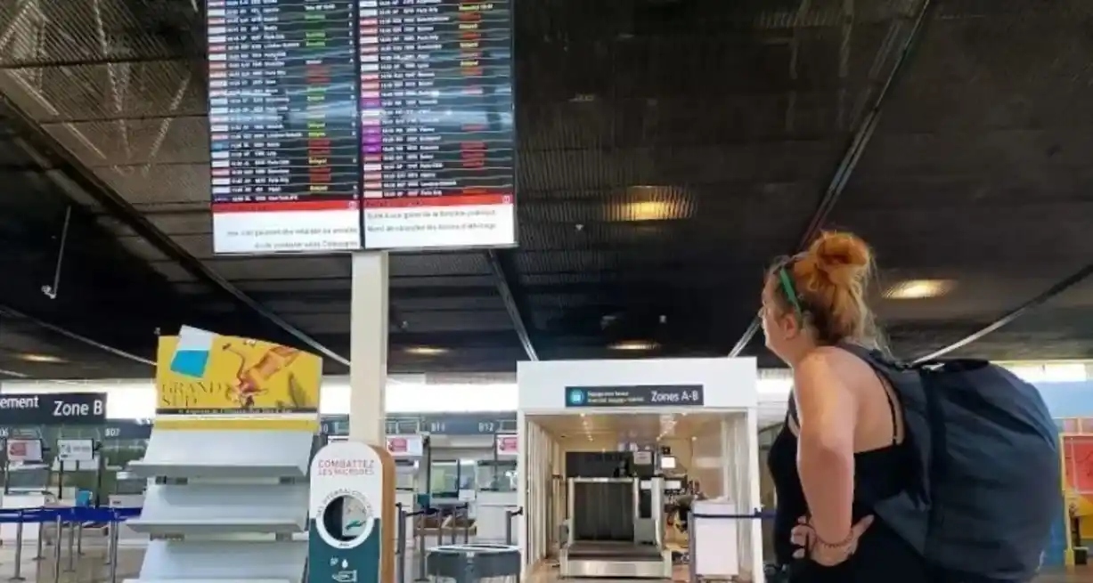 El número de pasajeros afectados por la huelga francesa se eleva a 300.000.