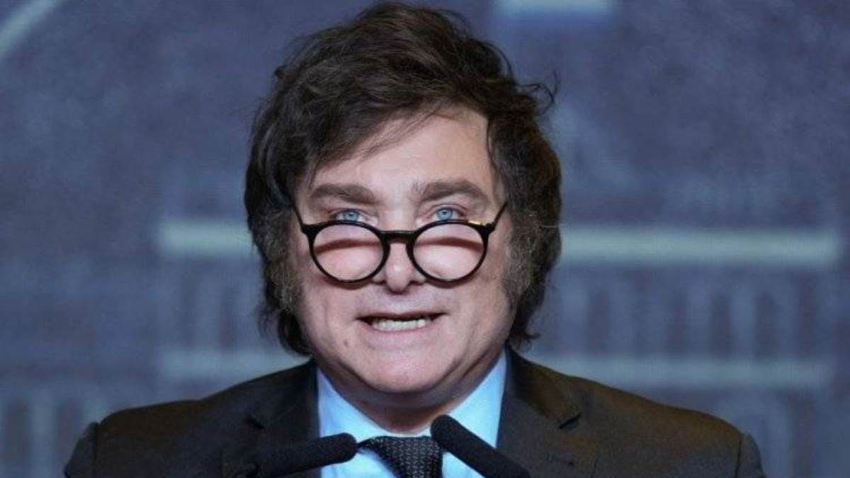 Milei avanza en su plan económico en Argentina: presenta paquete de leyes