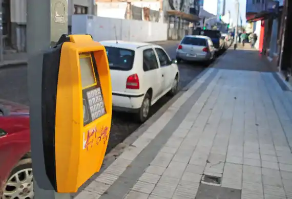 Proponen bonificar los primeros 30 minutos de estacionamiento medido