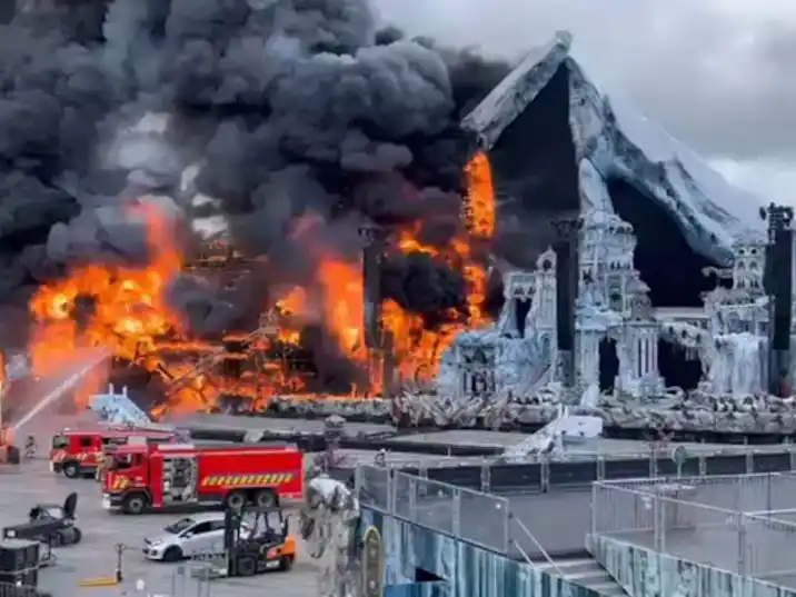 Se incendió el escenario principal de Tomorrowland a días de su inicio en Bélgica