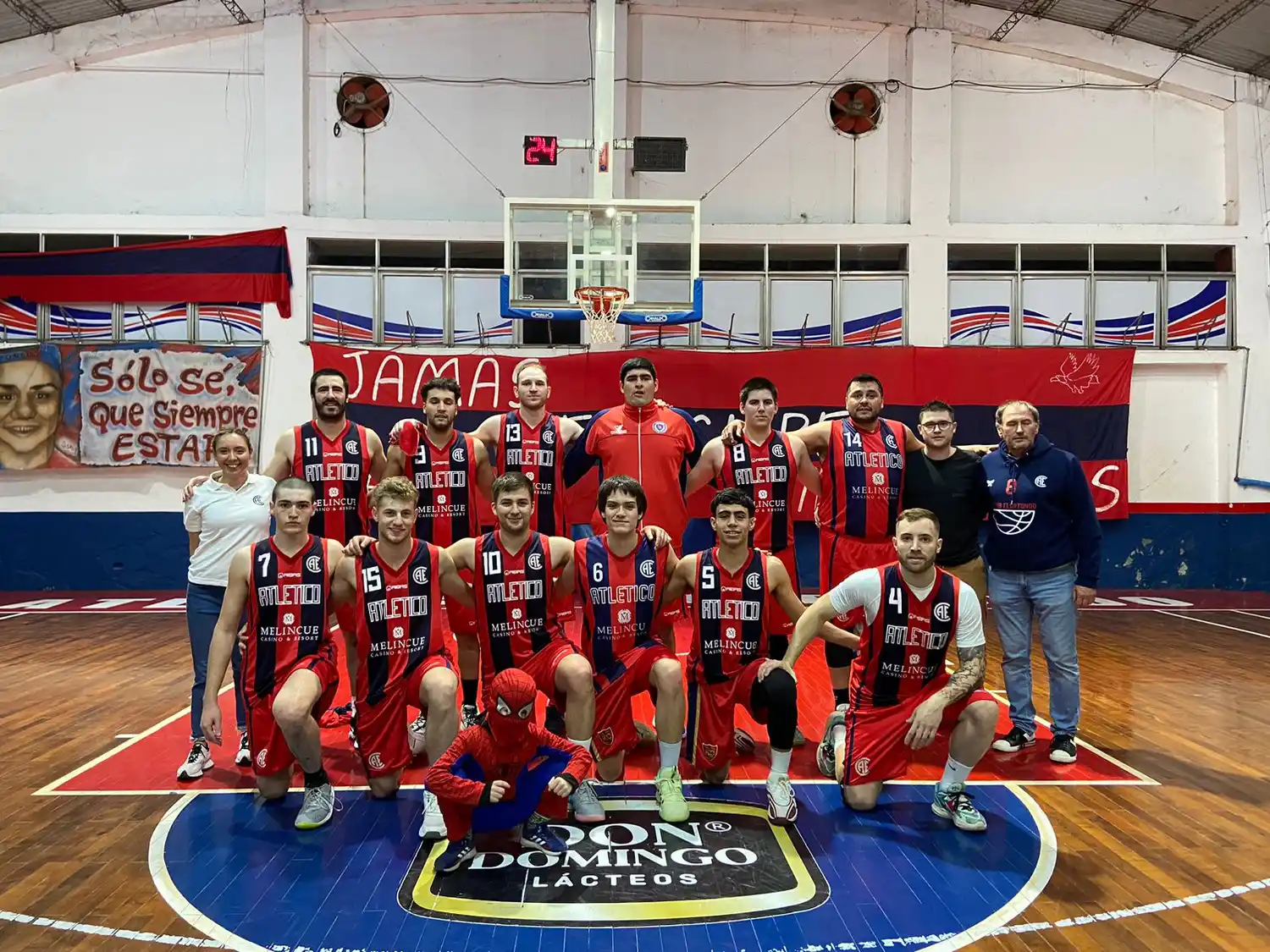 Segunda victoria consecutiva para el "Rojo". Foto: Martina Bosco