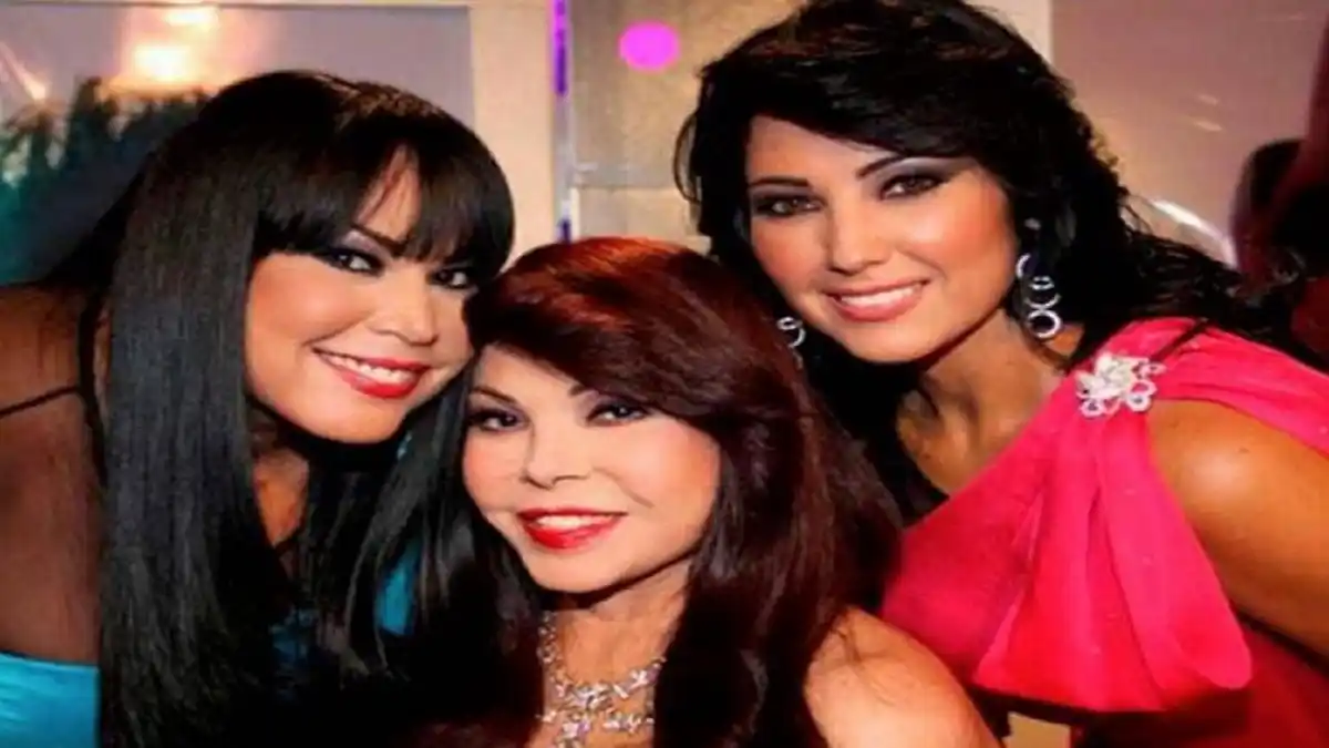 ¿LA QUIEREN BAJAR DEL COCOTERO? Lila Morillo le responde a quienes la «MATAN» en redes sociales