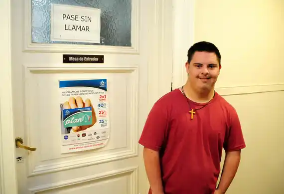 Presentaron en el Rectorado las firmas juntadas en el caso de Nicolás Brown