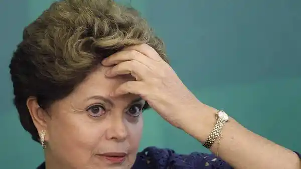 Dilma fue suspendida por 180 días y sometida a juicio político