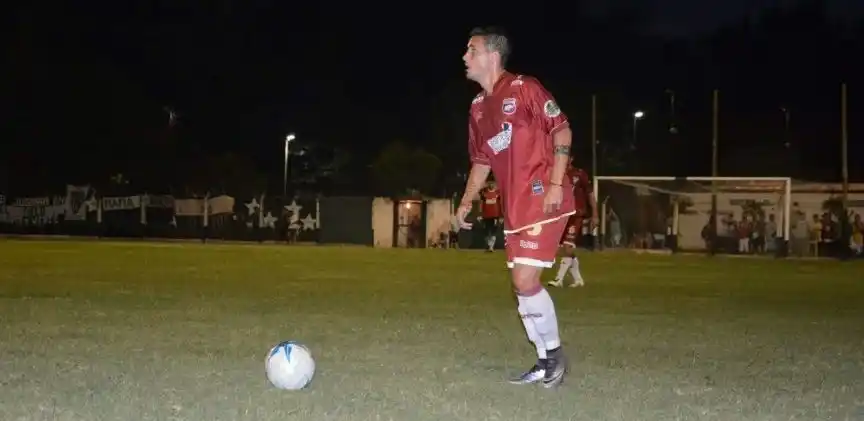 Alvarado sumó un defensor con proyección