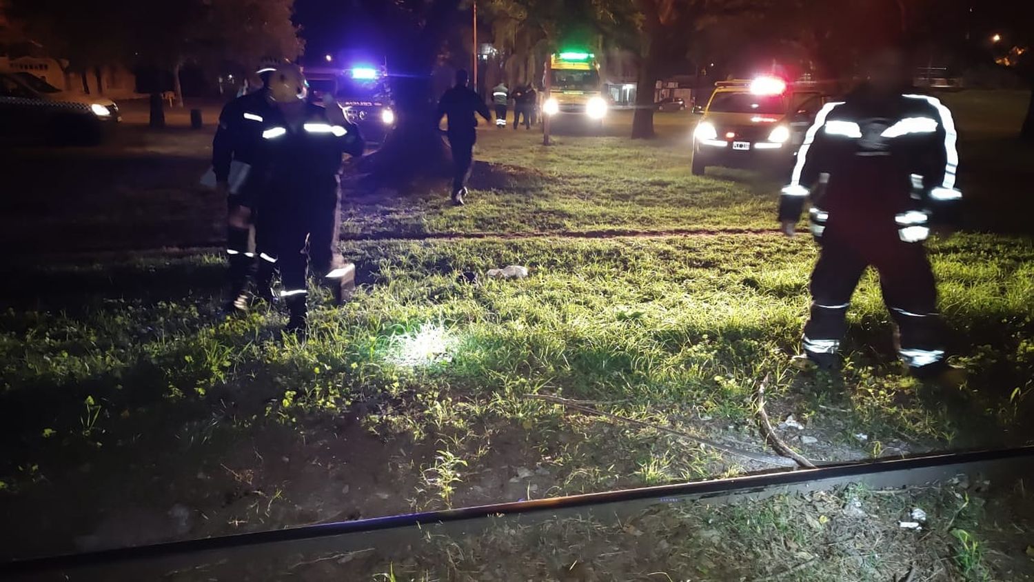 Venado Tuerto: joven con heridas de gravedad al caer a las vías y ser arrollado por un tren