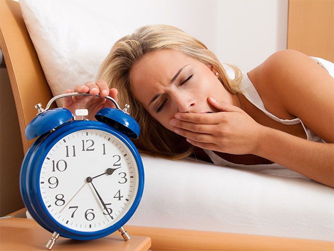 Efecto "cama ajena": ¿por qué el sueño tarda más en llegar?
