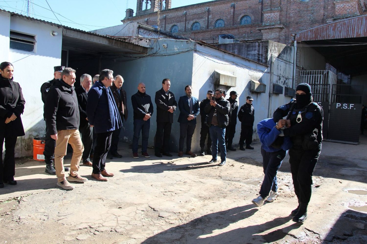 Provincia trasladó 83 reclusos del norte santafesino a los nuevos pabellones de la Unidad Penitenciaria Nº 10 de Santa Felicia