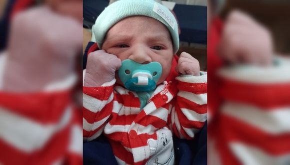 Nacimiento: ¡bienvenido, Demir!