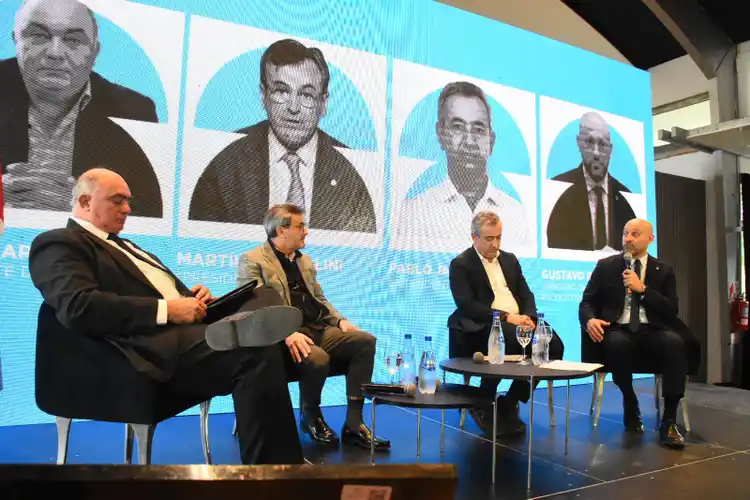 Pullaro ratificó respaldo a las empresas y al empleo industrial