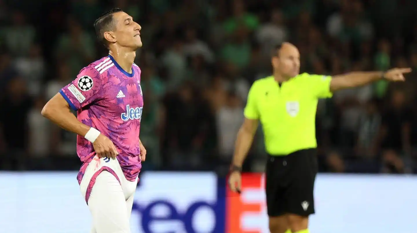 Ángel Di María está desgarrado pero se recuperaría para el comienzo de Qatar 2022