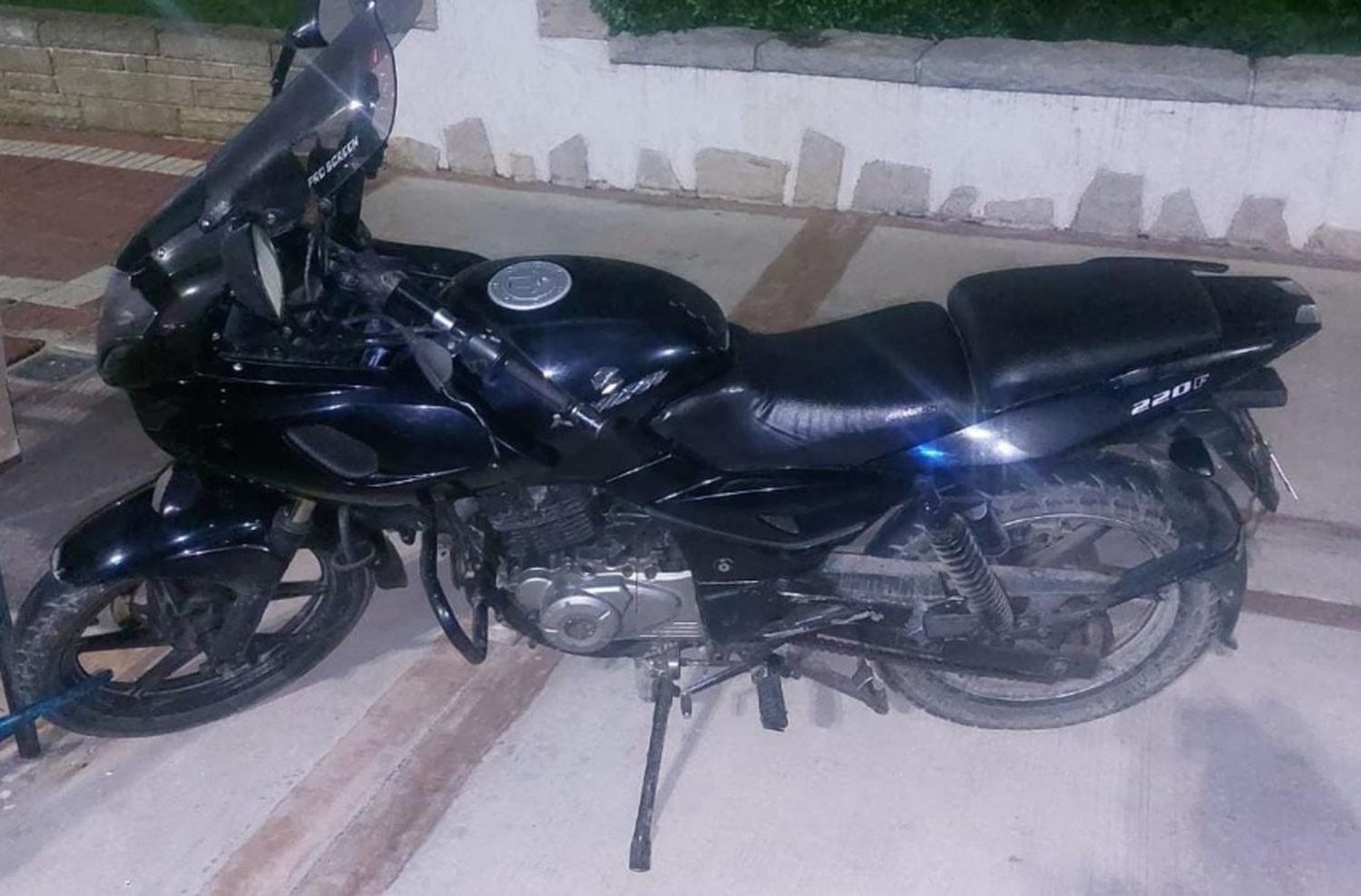Intentaron robar una moto y fueron vistos por las cámaras: eran menores
