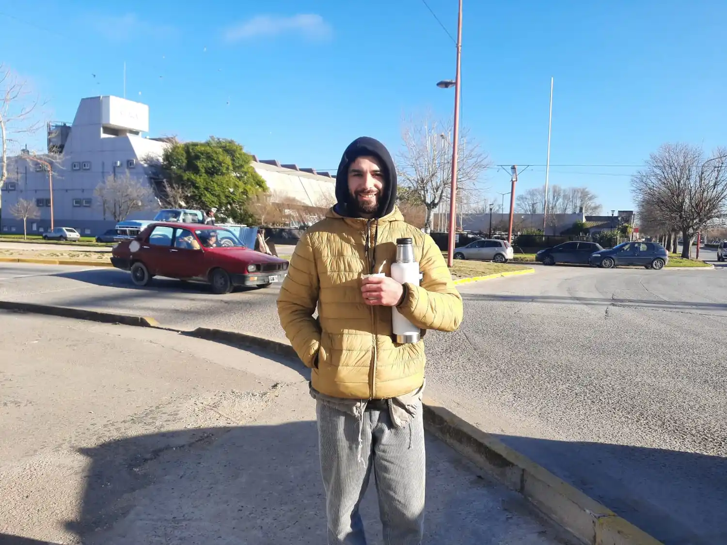 La Asociación de Barberos realiza un cordero móvil en San Martín y Ameghino para viajar a una capacitación en Paraná