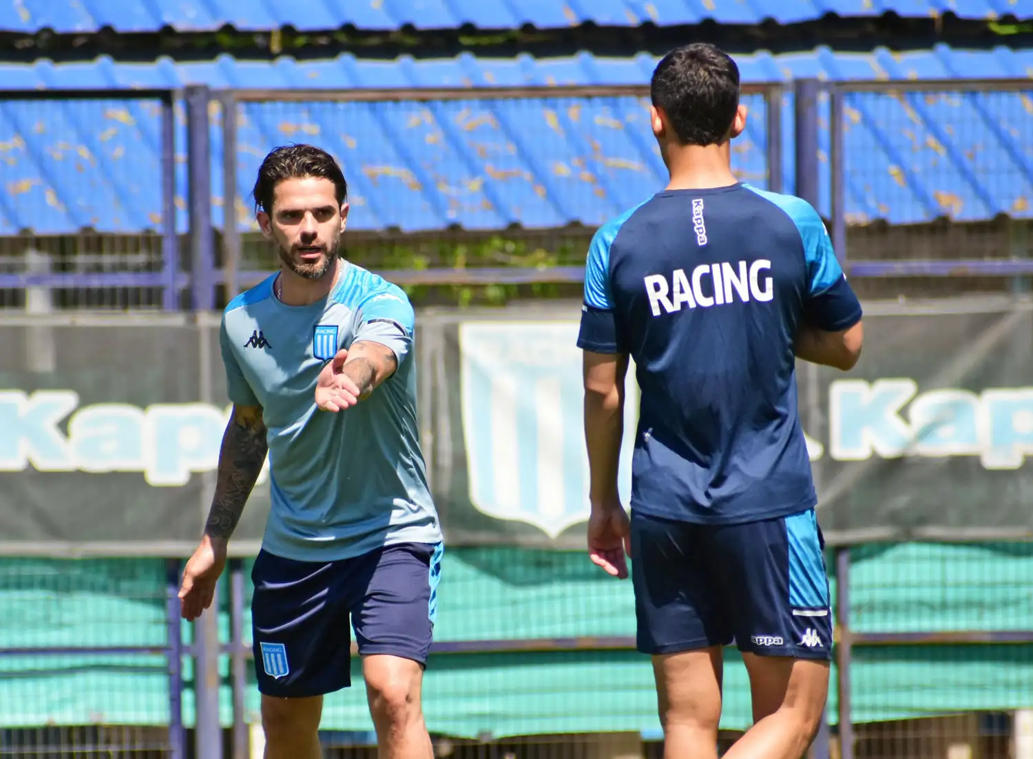 Gago quiere la primera victoria en Racing