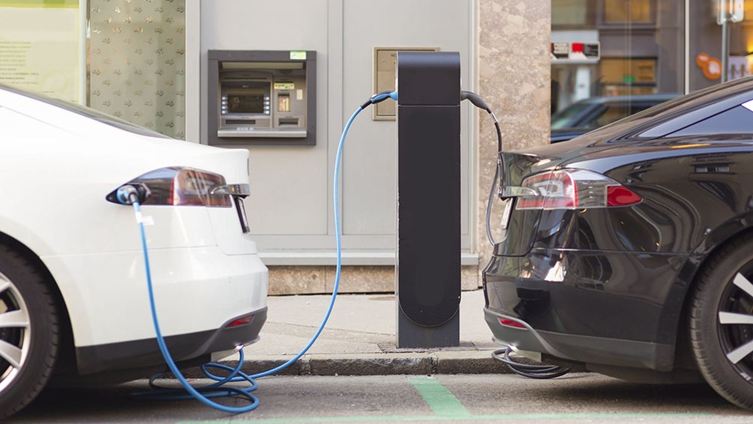 El mercado de autos eléctricos avala la creación del Registro de Infraestructura de Carga