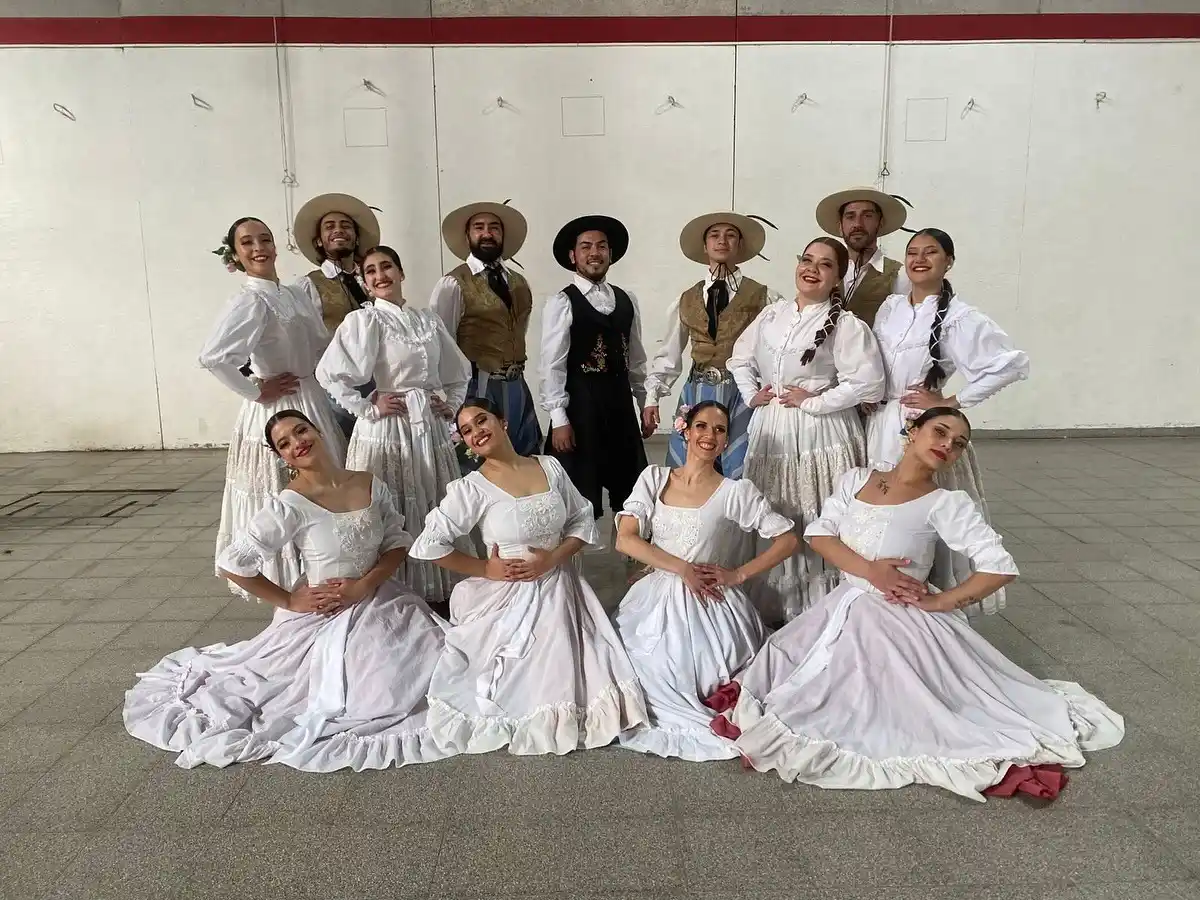 Bailarines venadenses se destacan. Foto: MVT