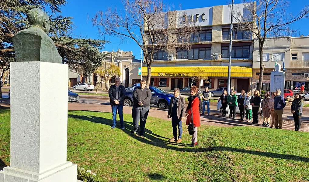 Homenaje a Sarmiento