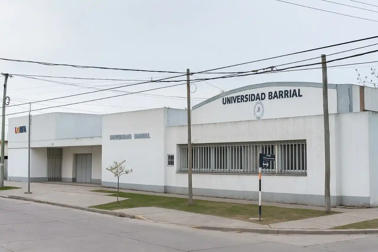 La Universidad Barrial celebra su 20° aniversario.