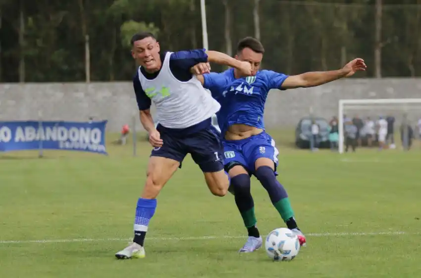 Un triunfo y un empate en el primer amistoso