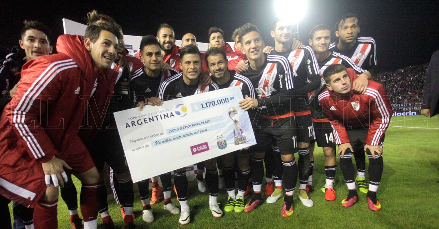 River goleó en Mar del Plata y sueña con la Copa Libertadores