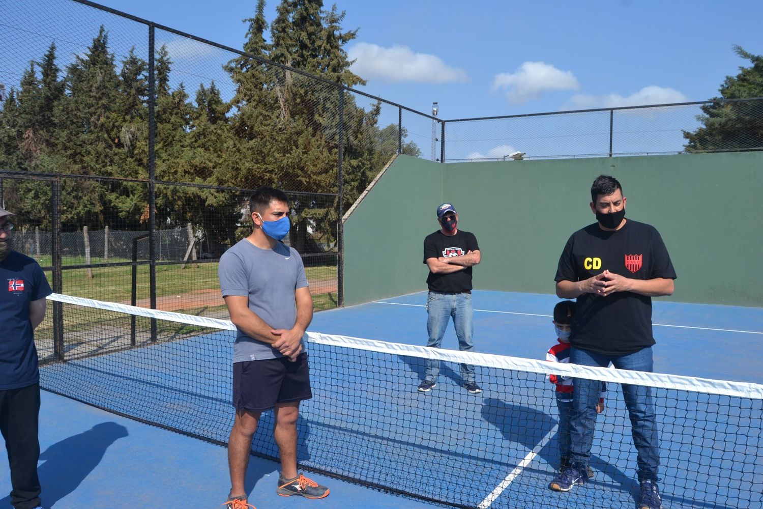 En Gualeguay Central se reinauguró la cancha de pádel