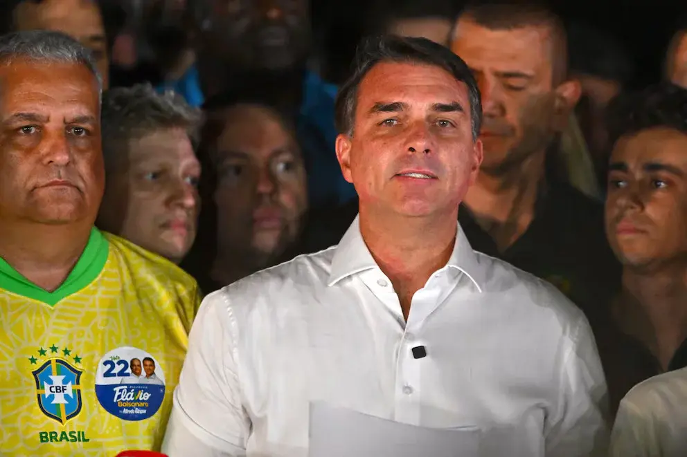 Lo confirmaron: así fue el misterioso escape de Flávio Bolsonaro desde Misiones rumbo a Ecuador
