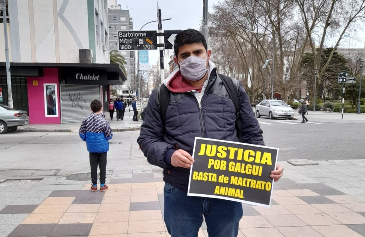 Su vecino asesinó a su perra y pidió justicia en la Catedral: "No puede quedar impune"