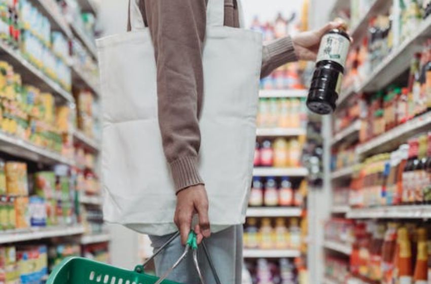 "Las jubilaciones y el salario mínimo son montos que están muy por debajo del valor de la Canasta Básica de Alimentos familiar".